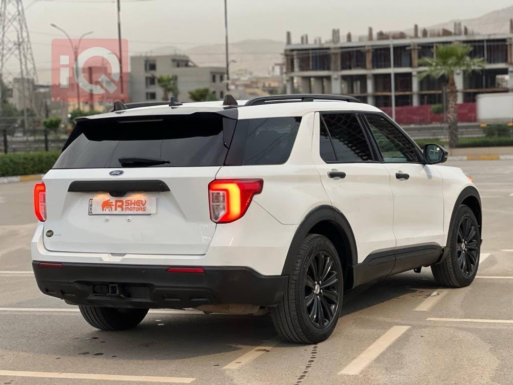 Ford Explorer